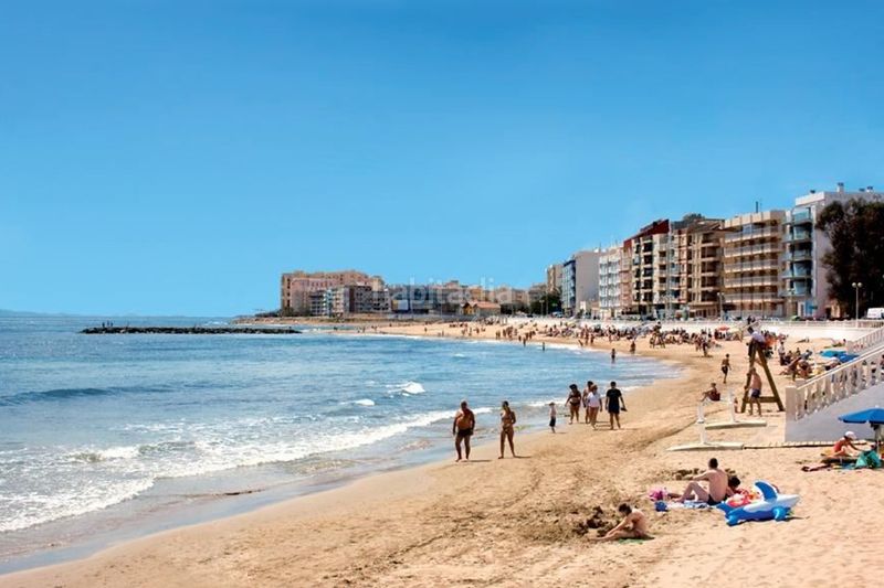 Foto 83b87701-6135-45e8-91dc-fb1b0f2fb571. Appartement in Avenida Habaneras - Curva de Palangre Torrevieja