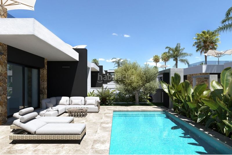 Foto 2283cd2e-50a1-4a02-92dc-d36da93f942c. Casa a Rojales