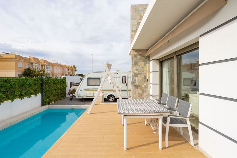 Foto bdbc7aea-09f0-4af7-a97c-977d316c3a02. Casa a Centro Alcázares (Los)