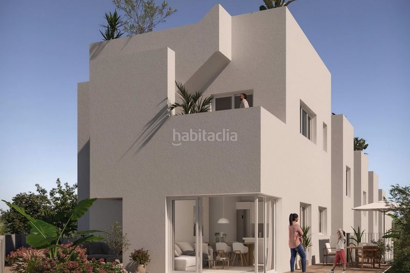 Foto c5c653c2-e4c7-418c-bafd-b570afff5809. Casa adossada a Monforte del Cid