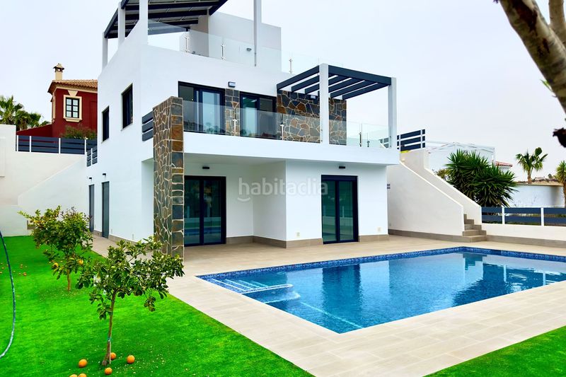Foto f5e03c43-7e02-425f-9099-37a438754626. Casa a Rojales