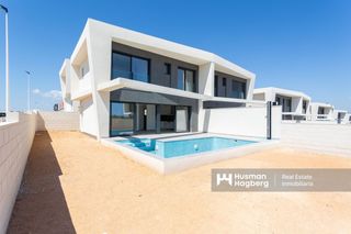 House in Monte y Mar