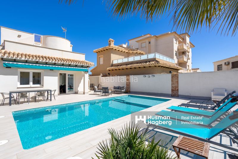 Foto 41bd7702-4977-4ead-b740-3d397ae0e1fe. Casa a La Zenia Orihuela