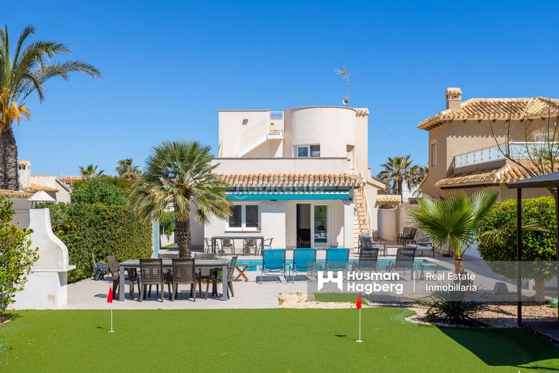 Foto df40127e-80d2-4d57-b7b8-54ea7c90e80a. Casa a La Zenia Orihuela