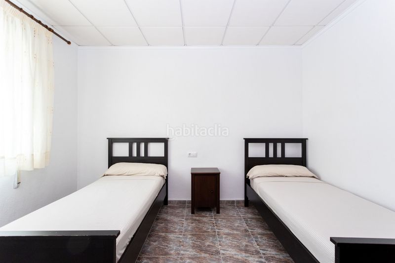 Foto dc57bcd3-8738-43d7-8ea3-b9c317387a1a. Casa a schiera in Montesinos (Los)