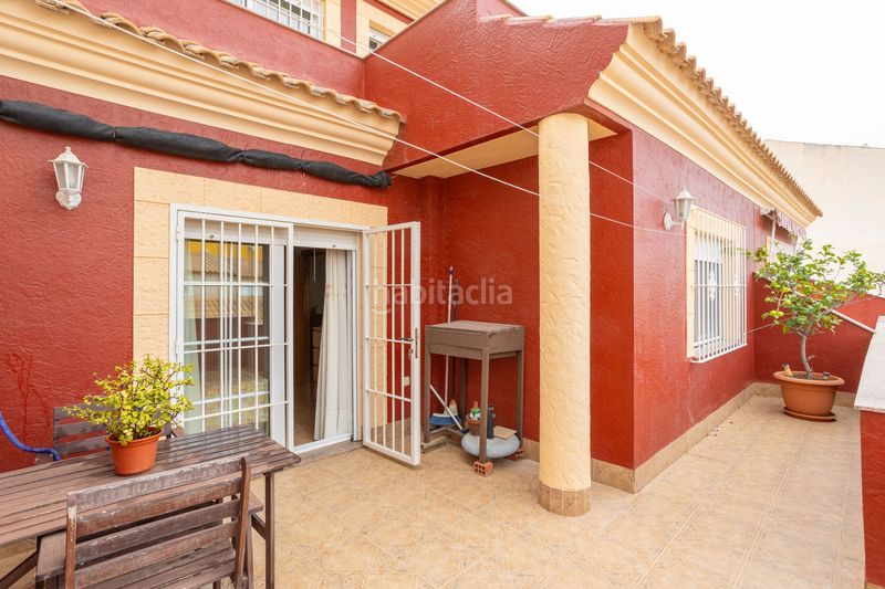 Foto d68ddd93-86e7-4244-9114-4df6ecab4ddd. Casa adosada en Centro Alcázares (Los)