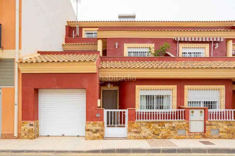 Foto e55a7db6-da90-4ca7-8177-6f3660e73d05. Casa adosada en Centro Alcázares (Los)