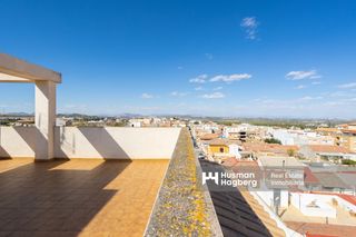 Casa adossada a San Miguel de Salinas