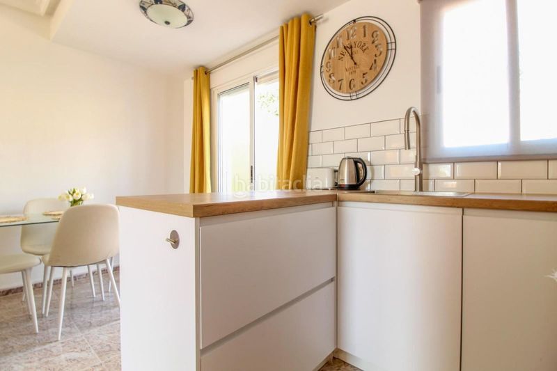 Foto 37664fb9-04dd-4a19-85c6-cf55a93eb65c. Casa adossada a La Regia Orihuela