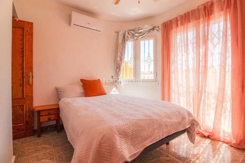 Foto 691728e5-376c-4830-a4ec-a2af5e666028. Casa adossada a La Regia Orihuela