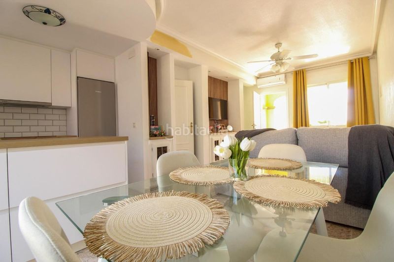 Foto fccd2840-4272-4c38-9b19-3ca29e88163c. Casa adossada a La Regia Orihuela