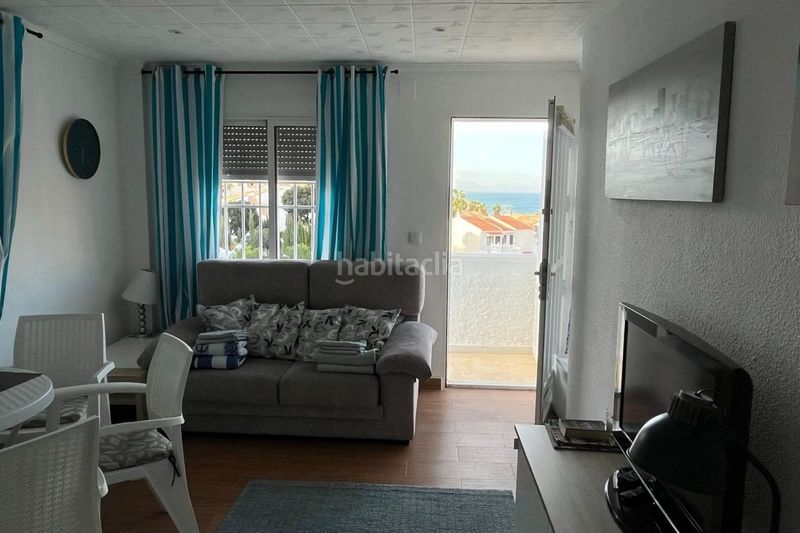 Foto 0471a20e-7e77-40e9-971d-8f01078ef445. Casa adossada a Cabo Cervera Torrevieja