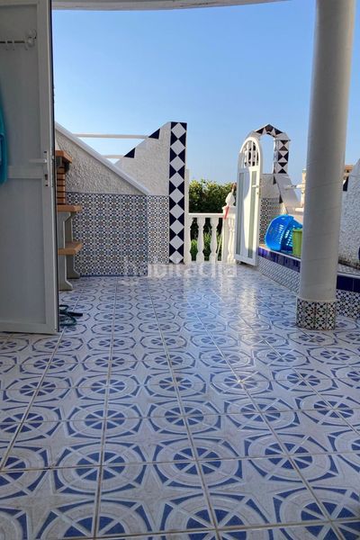 Foto a2e7e3e1-9640-40aa-b90c-7f522a553e21. Casa adossada a Cabo Cervera Torrevieja