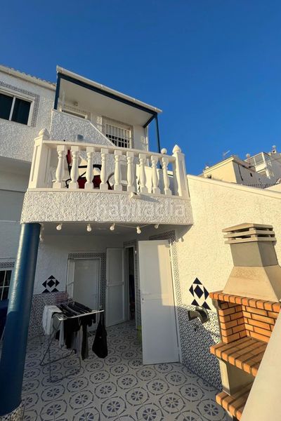 Foto a873d5ff-a20c-4e76-847f-962aa3efc59a. Casa adossada a Cabo Cervera Torrevieja