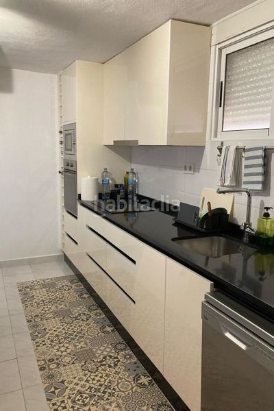 Foto d4bd4e41-53cd-4d25-a077-c792bb49a36e. Casa adossada a Cabo Cervera Torrevieja
