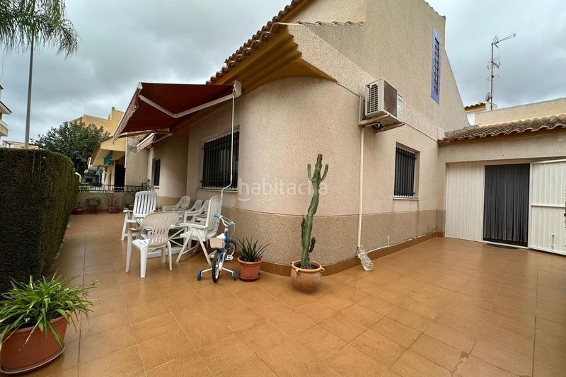 Foto d6a364af-f96c-4ce0-8d90-c17816588da6. Casa adosada en Centro Alcázares (Los)