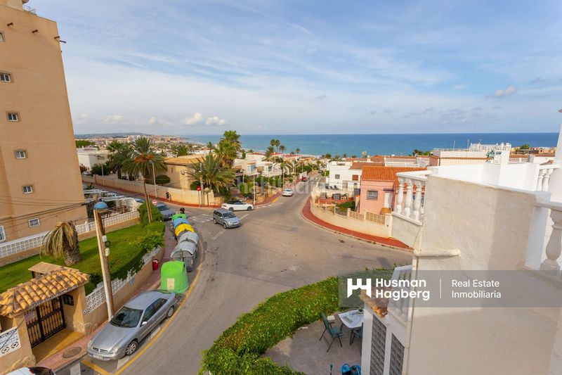 Foto 8881a59d-7086-484b-a852-119499454bb2. Casa adossada a Cabo Cervera Torrevieja