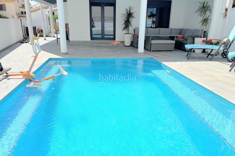 Foto 12a436eb-e605-46cf-a68b-ab0e9bb465c4. Apartament a Punta Prima Torrevieja