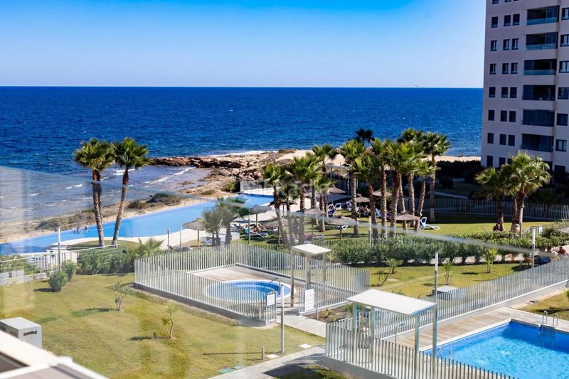 Foto 4af90ed2-1e19-44a7-80e3-98a97109678c. Apartment in Punta Prima Torrevieja