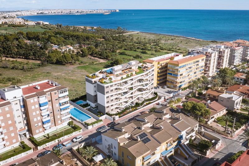Foto bcf14491-32c4-47bf-aef1-dece874d5ece. Apartamento en Punta Prima Torrevieja