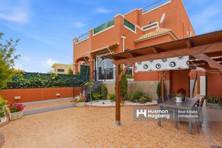 Casa adossada a Montesinos (Los)
