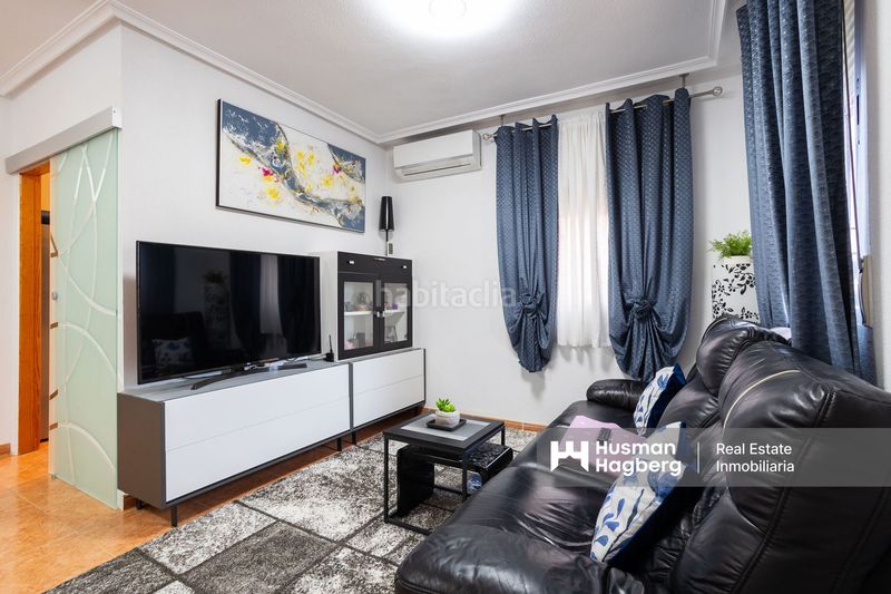 Foto 374c5576-537e-45af-ad35-7da736b7464f. Casa adossada a Montesinos (Los)