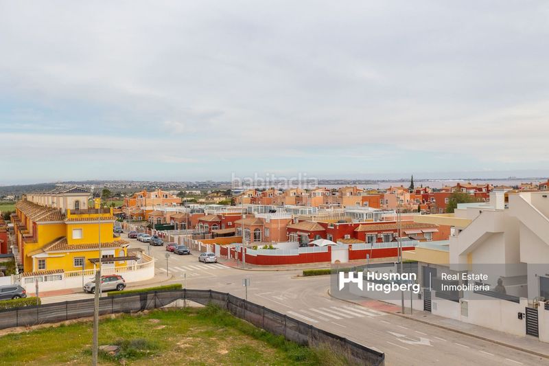 Foto 4dec3b2f-24a1-4451-a2ae-1bcd1d9835a1. Casa adossada a Montesinos (Los)