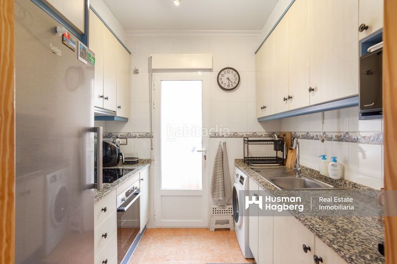 Foto 9a24f208-26da-4120-b7b2-ae1a6e6f8a4f. Casa adossada a Montesinos (Los)