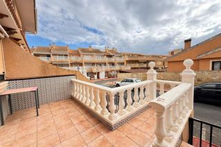 Casa adosada en Pueblo