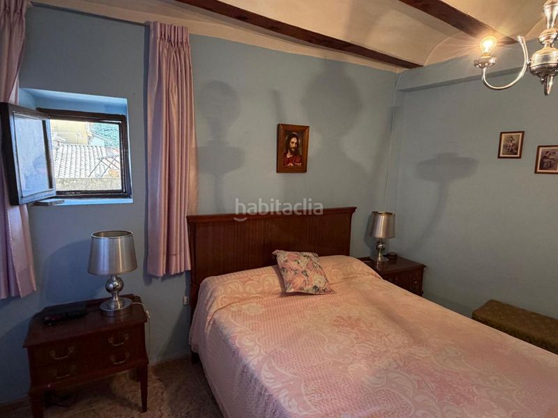 Foto 4070a373-32cb-4324-8e9c-1ee4040e2e47. Casa a Dos Aguas
