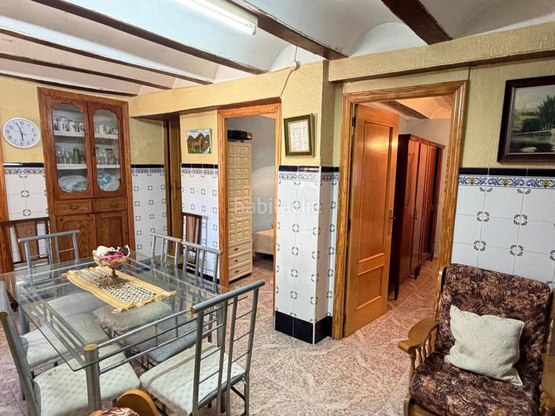 Foto b11dffb0-5a49-4c53-b414-c95dfcafef22. Casa a Dos Aguas