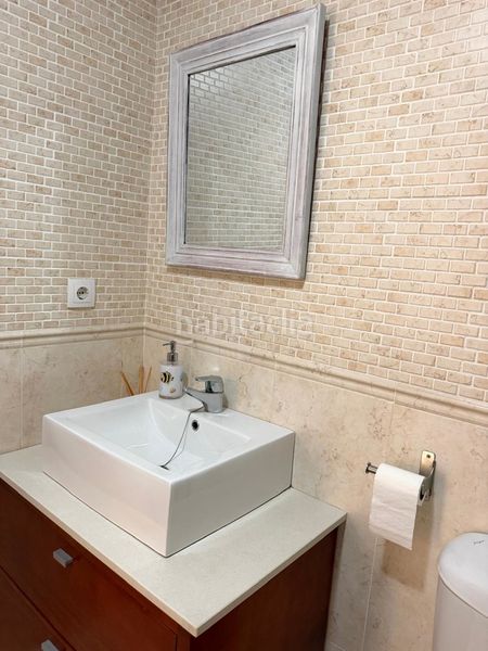 Foto f6e7bb0f-5847-4703-bd03-1f4097655640. Pis a Catarroja