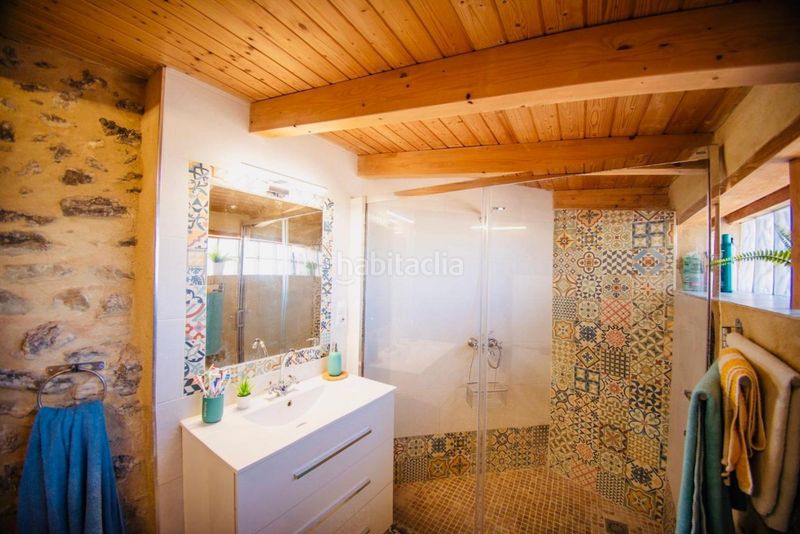 Foto 6b6c8002-a919-4ee5-9dbd-48fbc12eddb2. Casa adossada a Bocairent