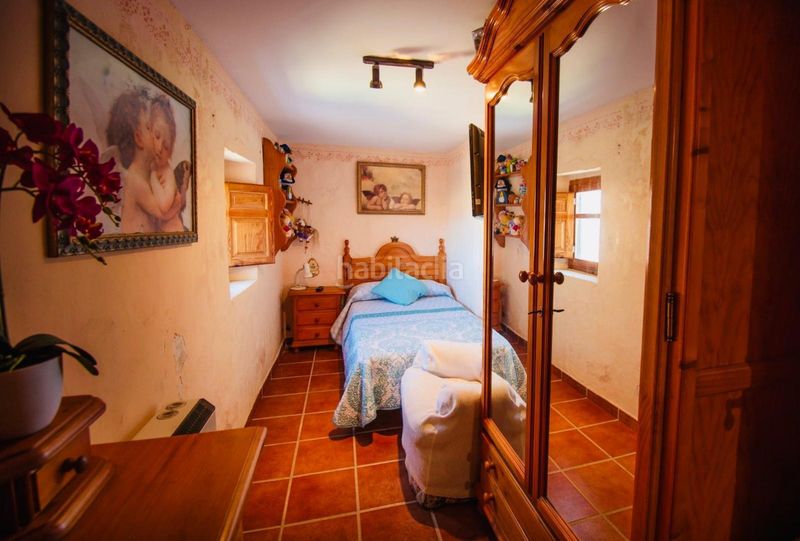 Foto 7a35453b-1cb5-46be-83ca-7c965f8319b9. Casa adossada a Bocairent