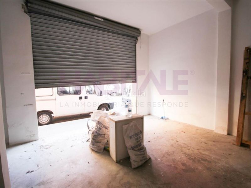 Foto dc8b68e8-f2b8-44bd-a061-35c284d8bea0. Local comercial a Benetússer