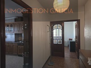 Location Appartement  Rua tierno galvan. Luminoso piso de 3 dormitorios con garaje  a 25 min de a coruña