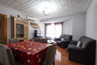 Pis en Centro - Casco Antiguo. Nuda propiedad en venta en plaza de col�n de torrent (valencia)