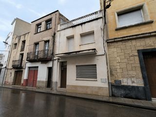 House en Rossell. Casa de pueblo de 119m2 en la jana (castell�n)