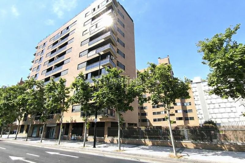 Foto 5b51fb59-afd0-48d5-8964-f5d77e358622. Àtic amb calefacció piscina a La Jota Zaragoza