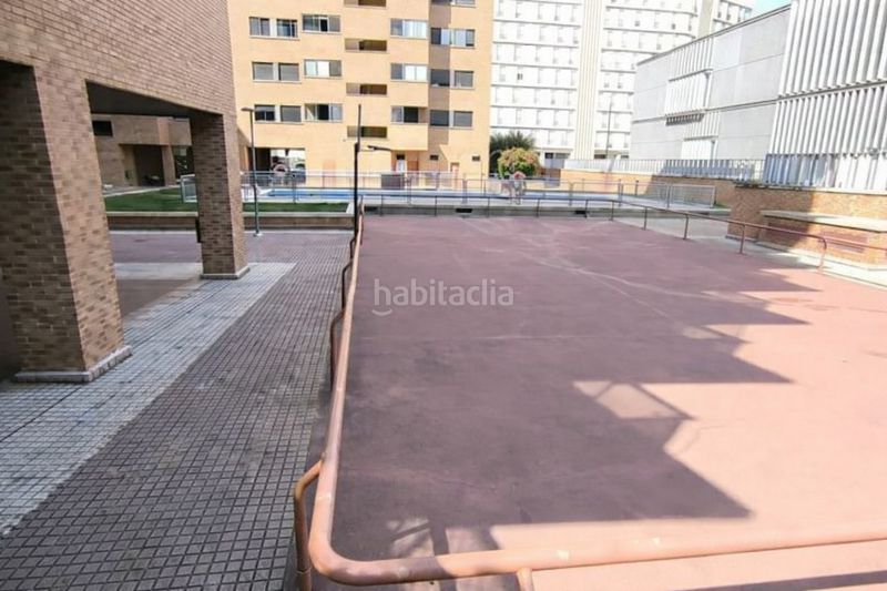 Foto a72276c0-d7fd-40c7-81b7-fe700cd7ee72. Àtic amb calefacció piscina a La Jota Zaragoza