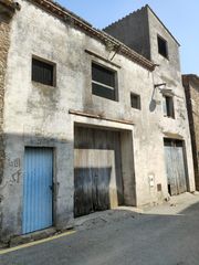 Casa  Carrer tramuntana 11. Casa per reformar