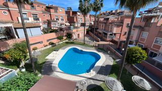 Casa adosada  Calle pepa flores marisol. Chalet adosado en ciudad jardin