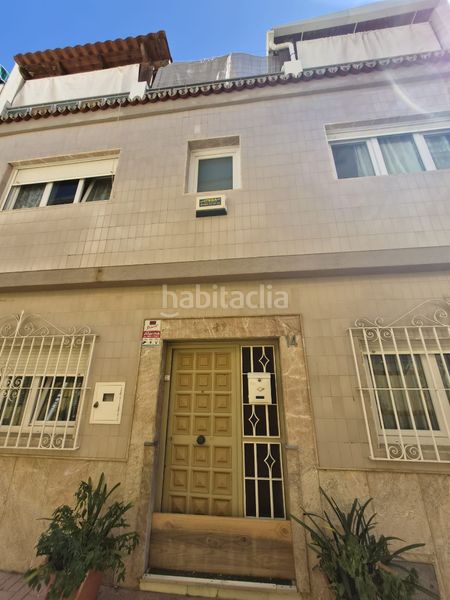Foto 9db1b4bc-33f3-457a-9a16-3bf02f424fcb. Casa adossada a El Molinillo - Capuchinos Málaga