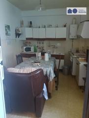 Flat in Moguer. Piso y salon para reformar con salida a dos calles