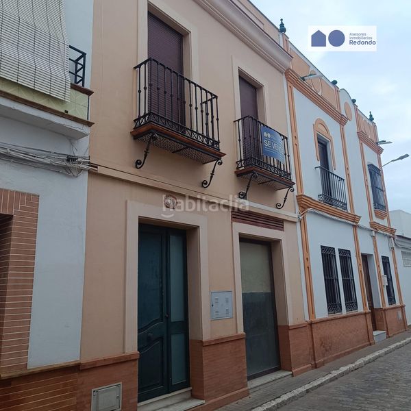 Foto a07a5dbb-b8fe-481e-a31e-5f0633e660b9. Pis a Palma del Condado (La)