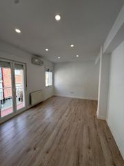 Pis  Calle de la mandarina. Piso en venta en calle de la mandarina 6, quintana, ciudad linea