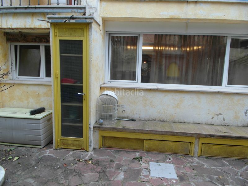 Foto ca715a44-1378-4a3a-a4c9-0f74e9c935cd. Casa aparellada amb xemeneia calefacció piscina a Madrid