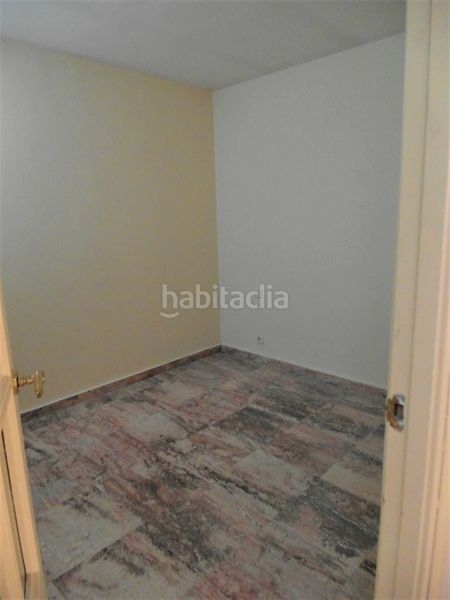 Foto ca7c4159-7925-459f-bc5b-dd5ca8a01312. Casa aparellada amb xemeneia calefacció piscina a Madrid