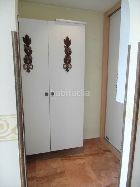 Foto cb0841d3-ede2-4362-b84a-8fd909b4cbdc. Casa aparellada amb xemeneia calefacció piscina a Madrid
