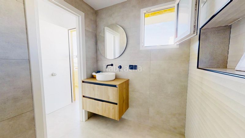 Foto 0ca79b84-bb97-4661-8098-12a0aacfba59. Estudi a avenida inglaterra 81 a Los Europeos Torrevieja